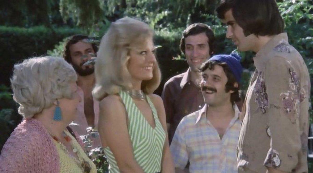 Yeşilçam Sinemasının Efsanesi ve Uzun Oğlu Tarık Akan’ın En İyi 12 Filmi