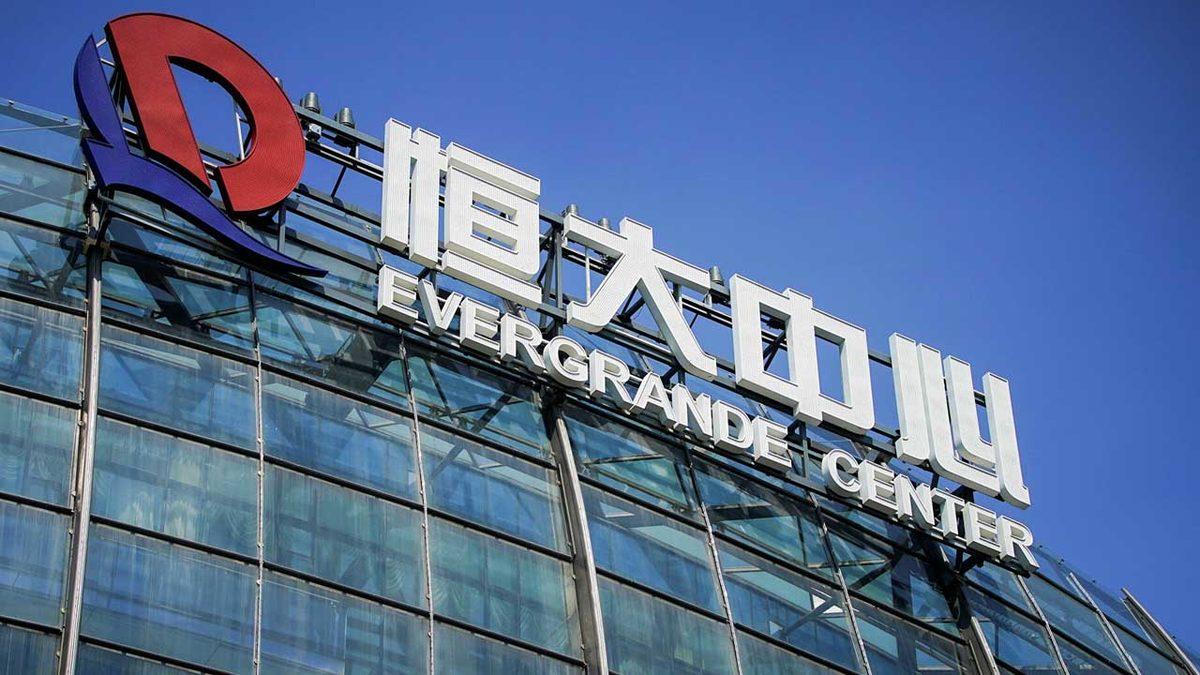 Çin’den ’Ekonomik Kriz’ Söylentilerini Körükleyen Hamle: Evergrande Hisseleri, İşlemlere Kapatıldı