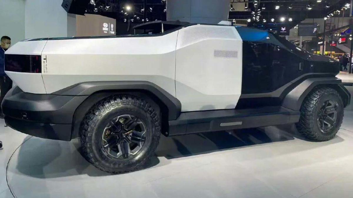 Bu da Çinli Cybertruck: Bilim Kurgu Filmlerinden Fırlamış Gibi Görünen Kamyonet T-Mad Tanıtıldı