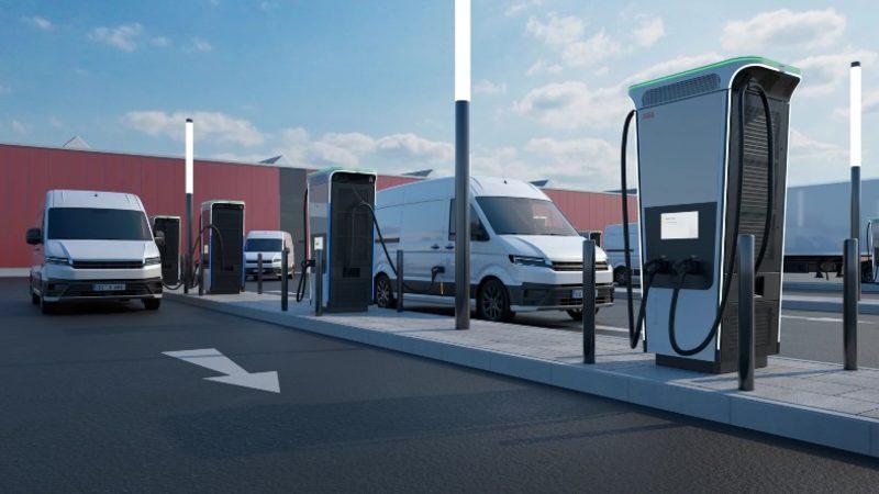 Benzinlikten Mazot Alır Gibi: 3 Dakikada 100 Kilometre Menzil Sağlayan Elektrikli Otomobil Şarj Cihazı Geliştirildi