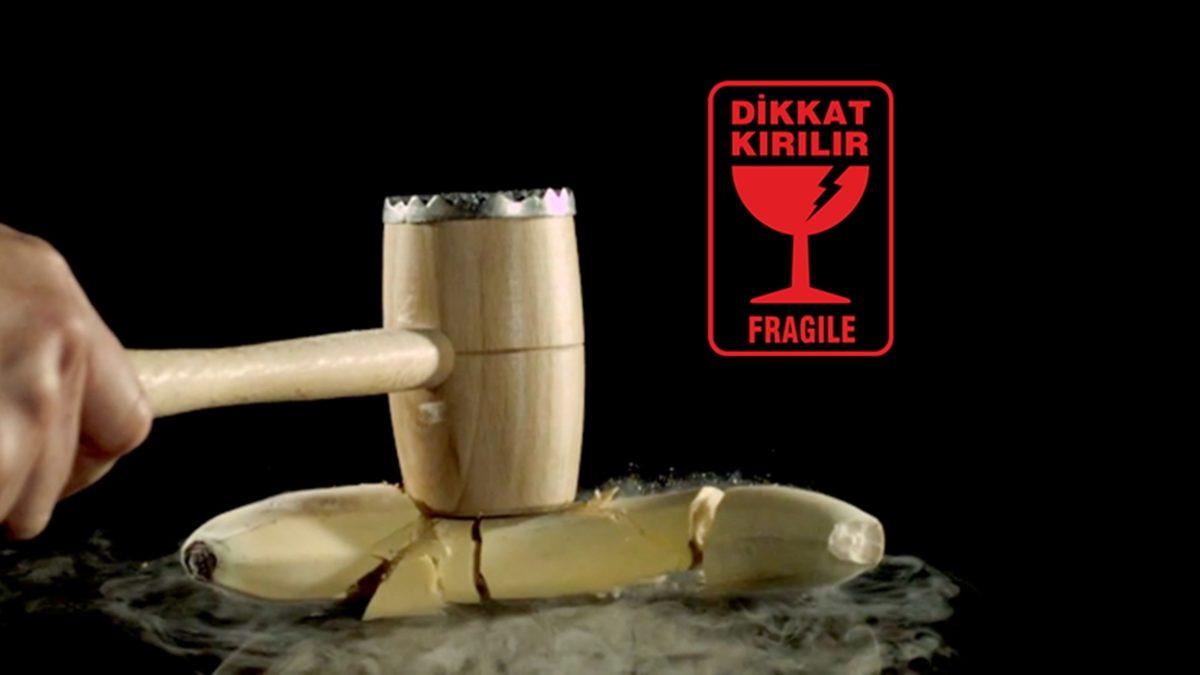 Dikkat Kırılır: Erkeklerin Asla Maruz Kalmak İstemeyeceği ’Penis Kırılması’ Nedir? (Sağlamlık Testi Yapmadık)