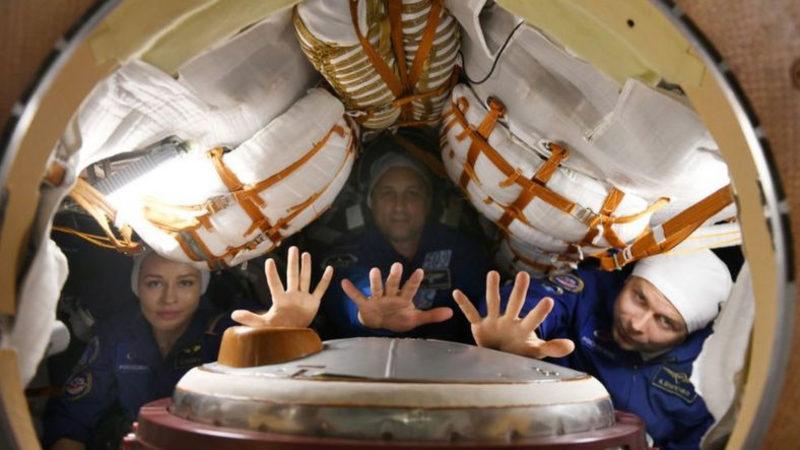 Uzayda İlk Filmi Çekecek Olan Rus Ekip, Bugün Yörüngeye Fırlatıldı