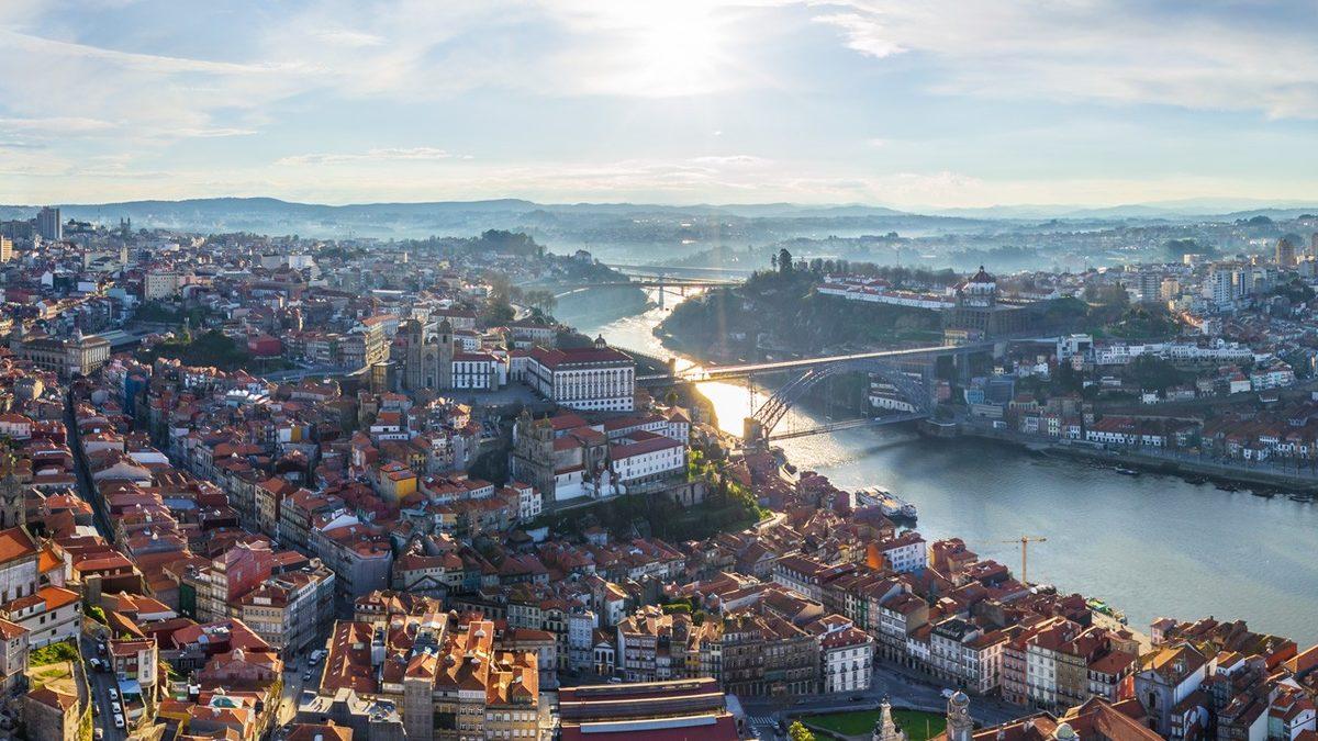 Avrupalılar Gelişmiş Bir Kıtada Olmalarına Rağmen Neden Çok Az Gökdelen İnşa Ediyor?