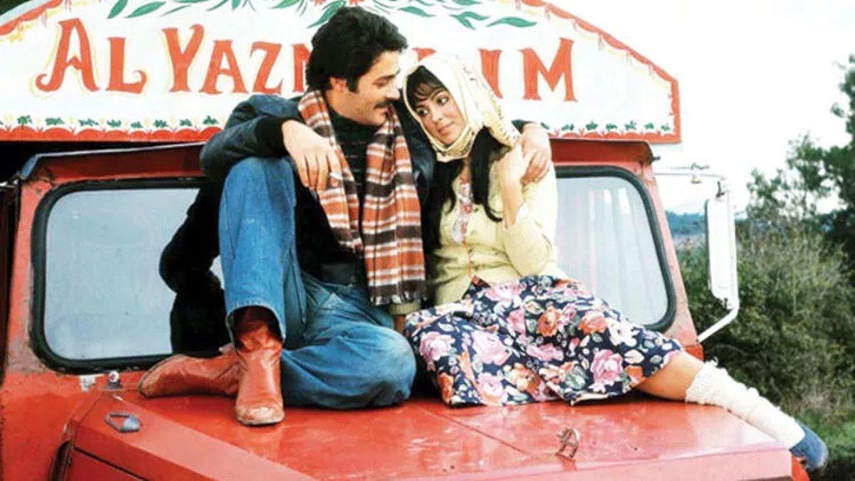 Nejat İşler’in Oynadığı İkimizin Yerine Filmini İzleyenlerin Seveceği 13 Yerli Romantik Film Tavsiyesi