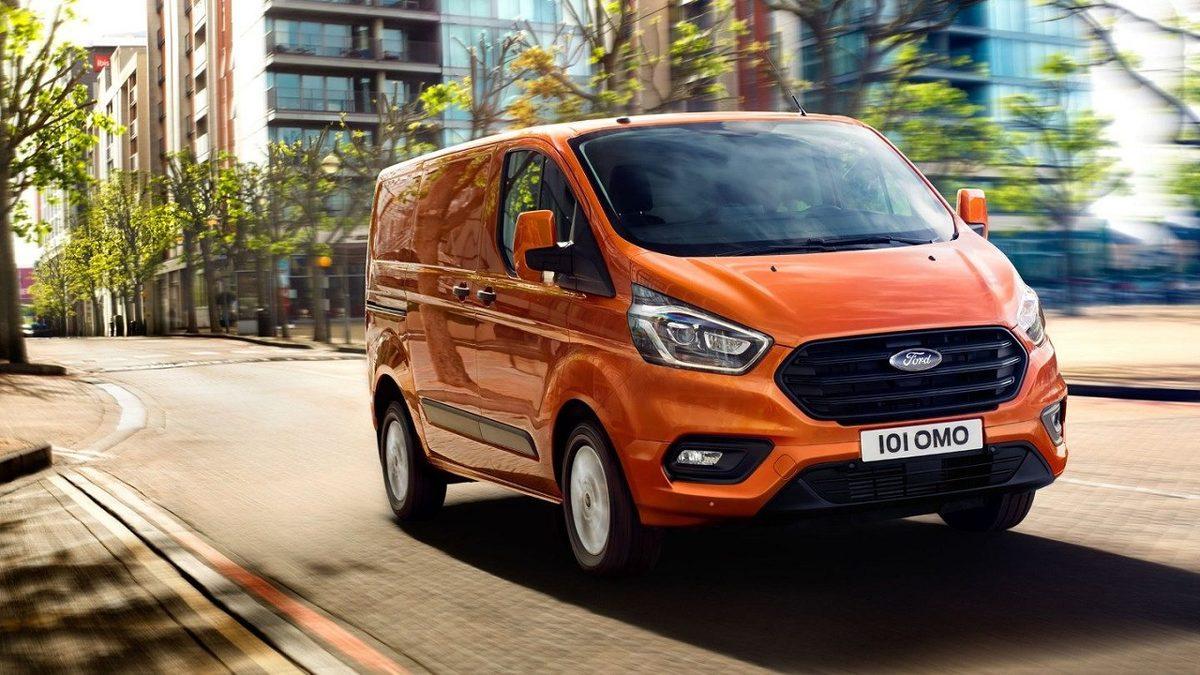 Ticari Hayatın Gözdelerinden Ford Transit Custom Fiyat Listesi ve Dikkat Çeken Özellikleri