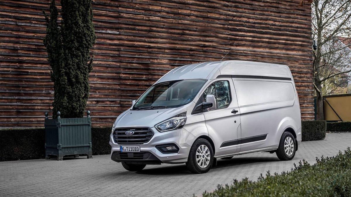 Ticari Hayatın Gözdelerinden Ford Transit Custom Fiyat Listesi ve Dikkat Çeken Özellikleri