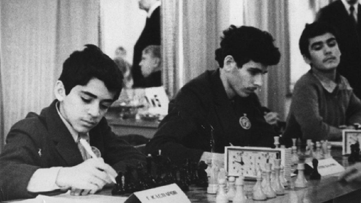 Rekorlarla Dolu Bir Öykü: Satrancın En Ünlü Büyükustası ’Garry Kasparov’ Aslında Kimdir?