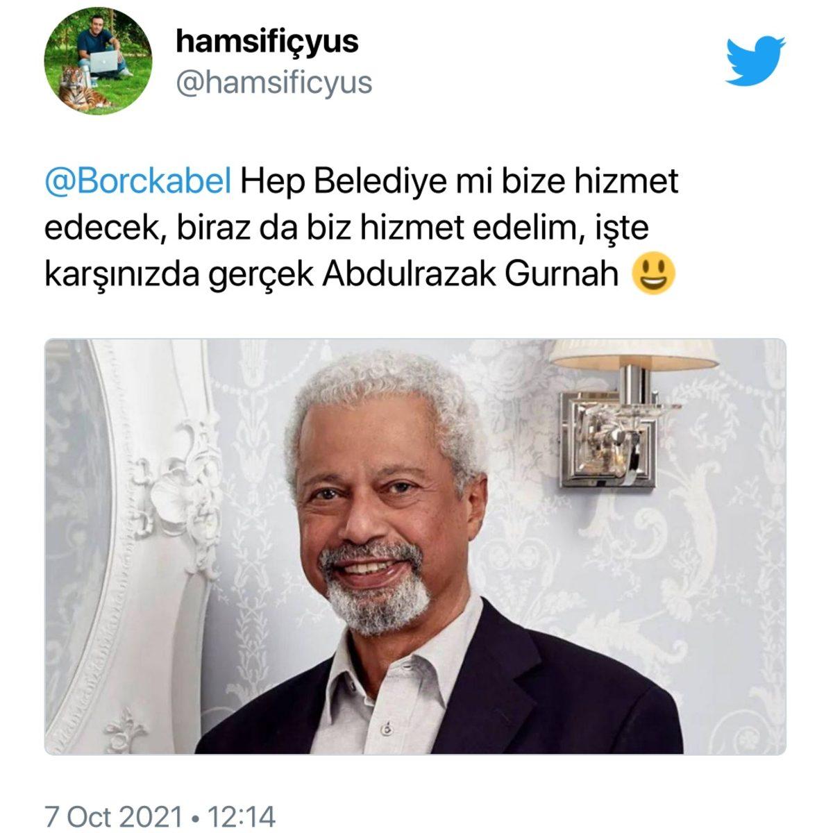 Belediyenin Nobel Ödüllü Yazar Diye Morgan Freeman’ın Fotoğrafını Paylaşması, Sosyal Medyada Viral Oldu