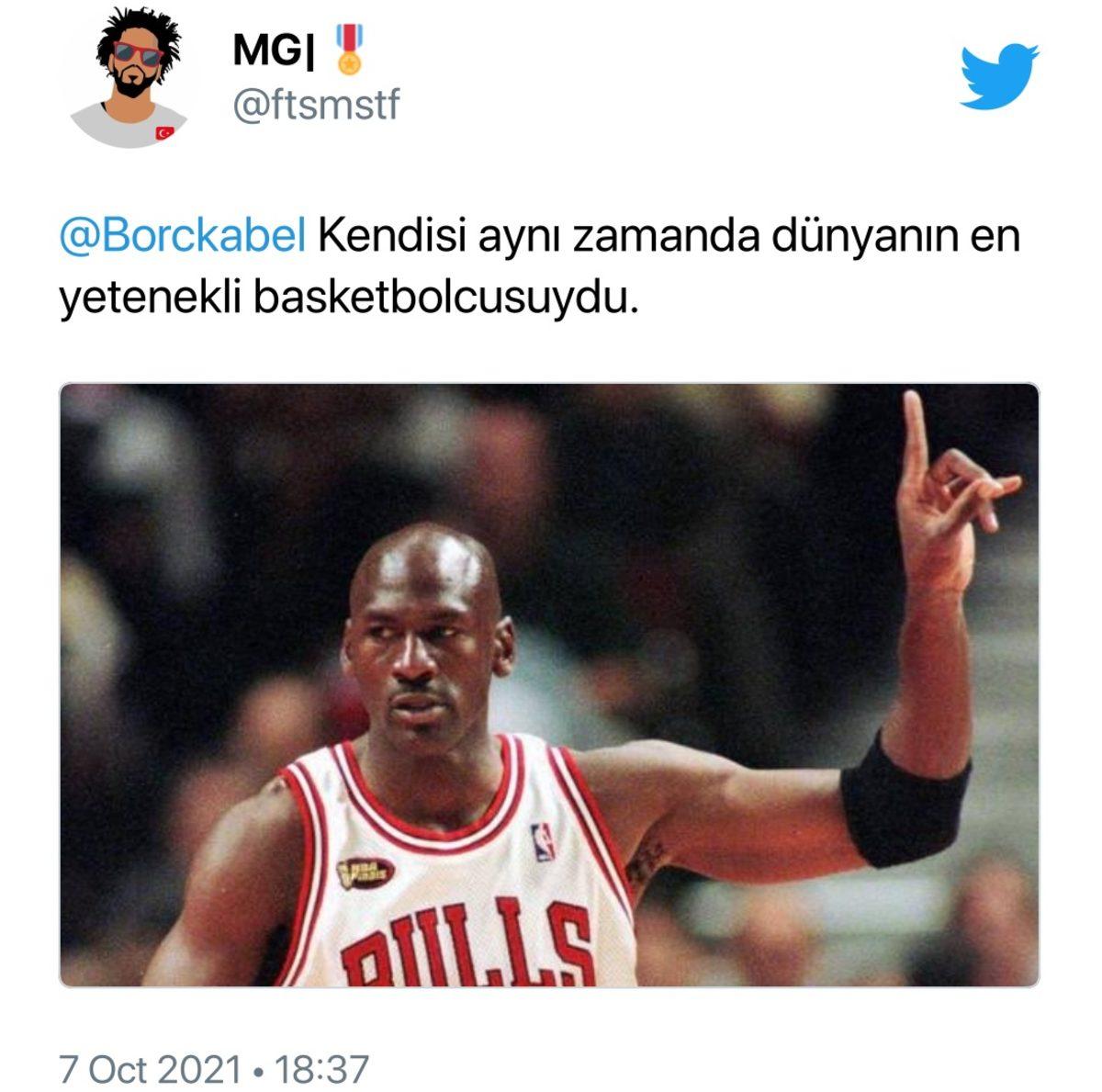 Belediyenin Nobel Ödüllü Yazar Diye Morgan Freeman’ın Fotoğrafını Paylaşması, Sosyal Medyada Viral Oldu