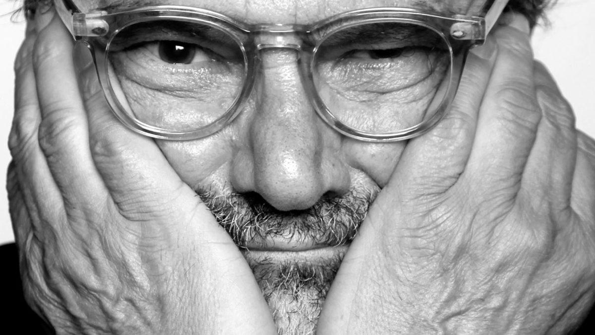 Reklam Çalışmalarıyla Ortalığı Birbirine Katan Fotoğrafçı Oliviero Toscani’nin Bünyenizde Şok Etkisi Yaratacak Çarpıcı İşleri