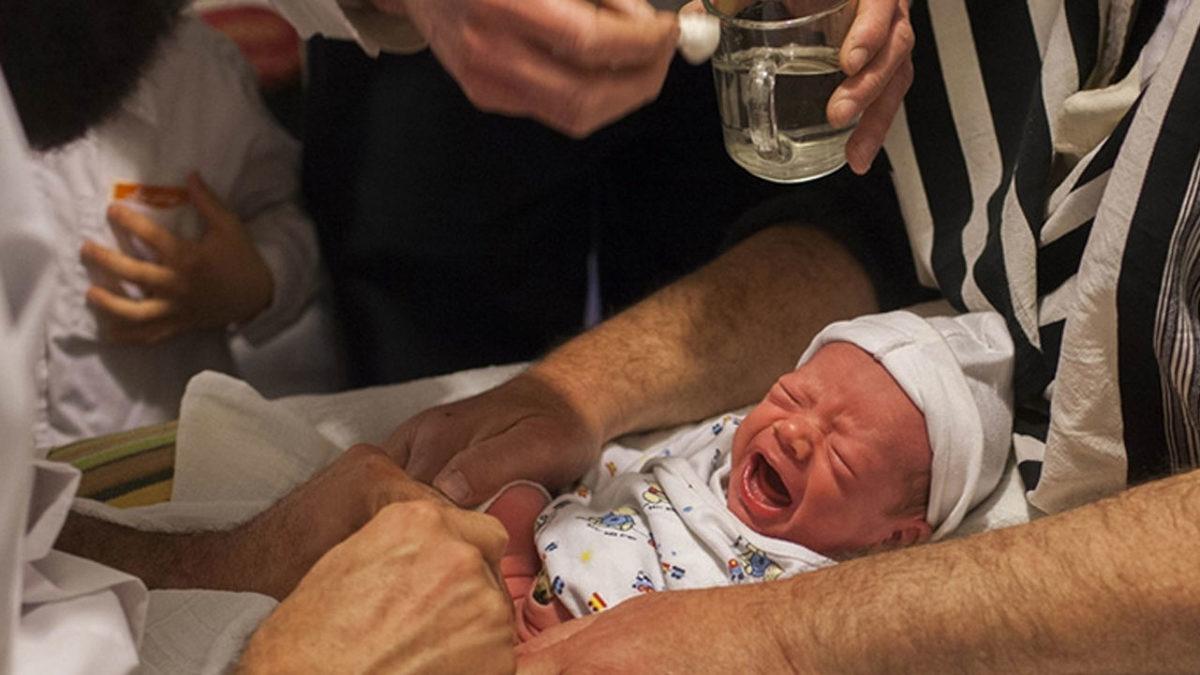 Sünnetin Erkekleri Cinsel Yolla Bulaşan Hastalıklara Karşı Daha Savunmasız Kıldığı Ortaya Çıktı