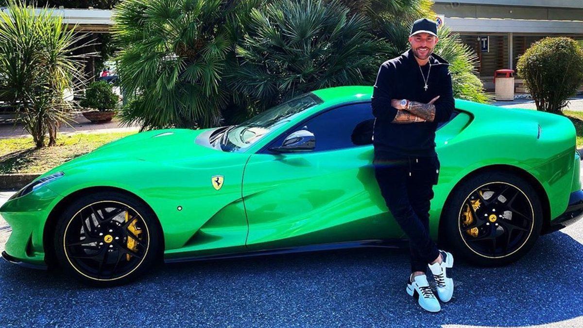 O Kadar Paraları Olmasına Rağmen Alamayacakları Bir Şey Varmış: İşte Otomobil Firmalarının Kara Listeye Aldığı Ünlüler