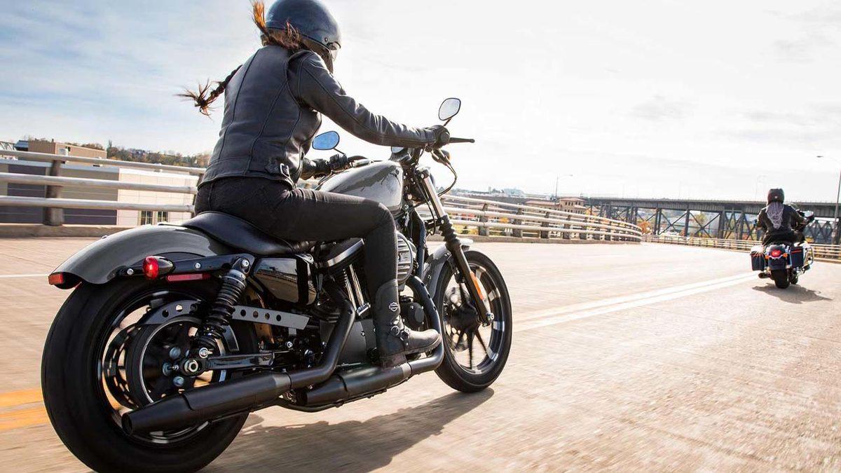 Otomobillerde Elle Değiştirilen Vites, Motosikletlerde Neden Ayakla Değiştiriliyor?