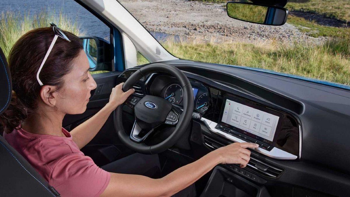 Volkswagen Caddy’nin Amerikan İkizi 2022 Ford Tourneo Connect Tanıtıldı