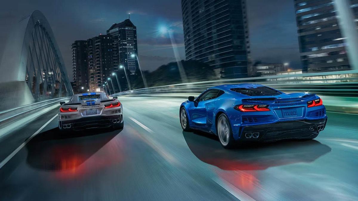 İlk Elektrikli Corvette Tanıtıldı: Karşınızda 2024 Corvette E-Ray! (Ama Tam Elektrikli Değil)