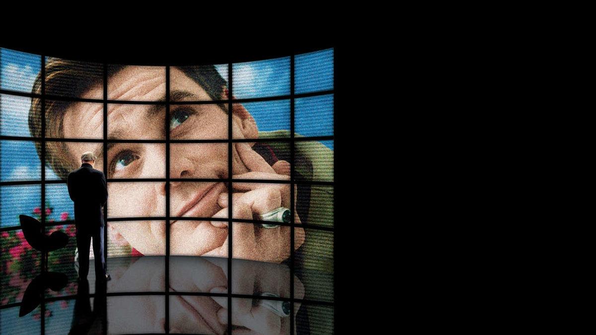 Sahte Bir Dünyanın İçinde Her An İzleniyor Gibi Hissettiğiniz ’Truman Show Sendromu’ Nedir?