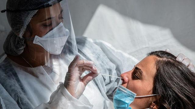 Fransa’dan Aşı Karşıtlarını Kızdıracak Karar: Ücretsiz PCR Testi Uygulaması Sona Erdi