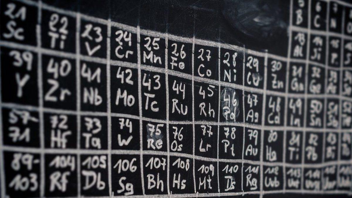 Bu Maddeleri Okuduktan Sonra Okulda Pek Bir Şey Öğrenmediğinizi Anlayacağınız Periyodik Cetvel Hakkında 8 Enteresan Bilgi