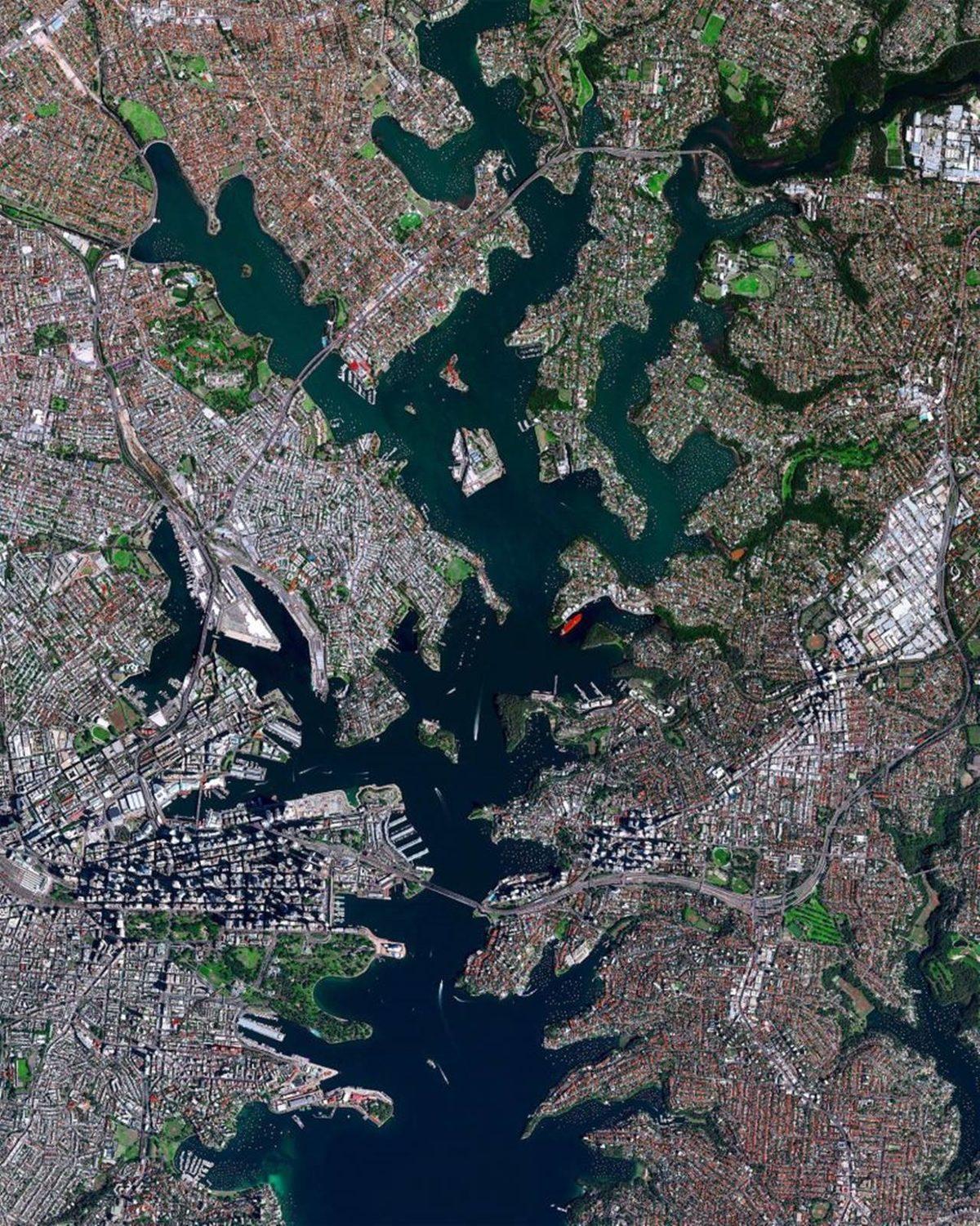 Siz Hangisinde Yaşamak İsterdiniz? Kaosun ve Kusursuz Düzenin Buluştuğu Kuş Bakışı 37 Şehir Manzarası