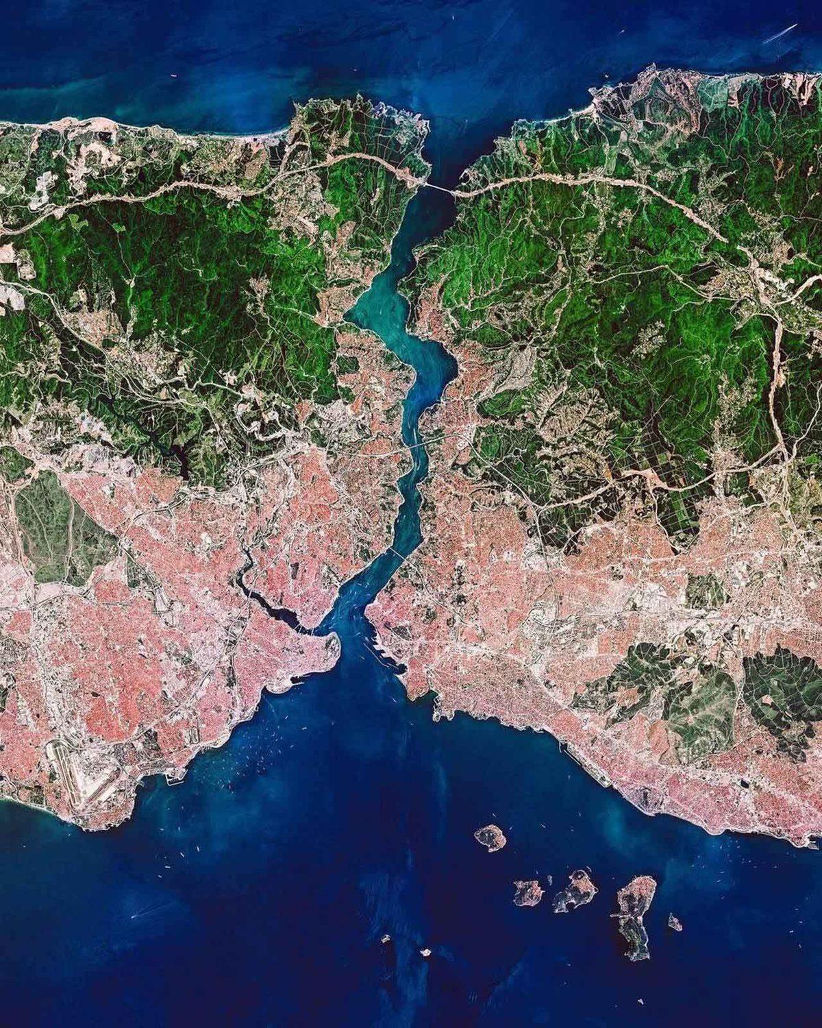 Siz Hangisinde Yaşamak İsterdiniz? Kaosun ve Kusursuz Düzenin Buluştuğu Kuş Bakışı 37 Şehir Manzarası