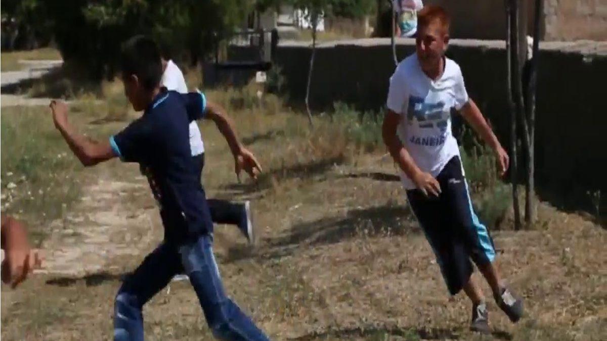 Squid Game Türkiye’de Olsa Çocukluğumuzdaki Hangi Oyunlar Yer Alırdı?