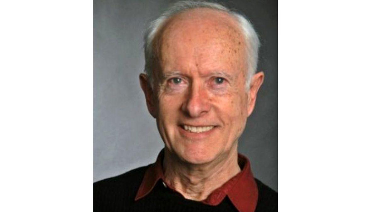 Fotoğraf Çekilirken Doğal Bir Şekilde Gülümsemek Neden Bu Kadar Zordur?