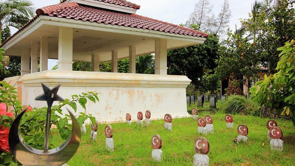 Türk Bayrağına Benzer Bayraklarla Dolaşan Endonezya’daki Açe Topluluğu: Aslında Gerçekten Bizle Bir İlgisi Var!