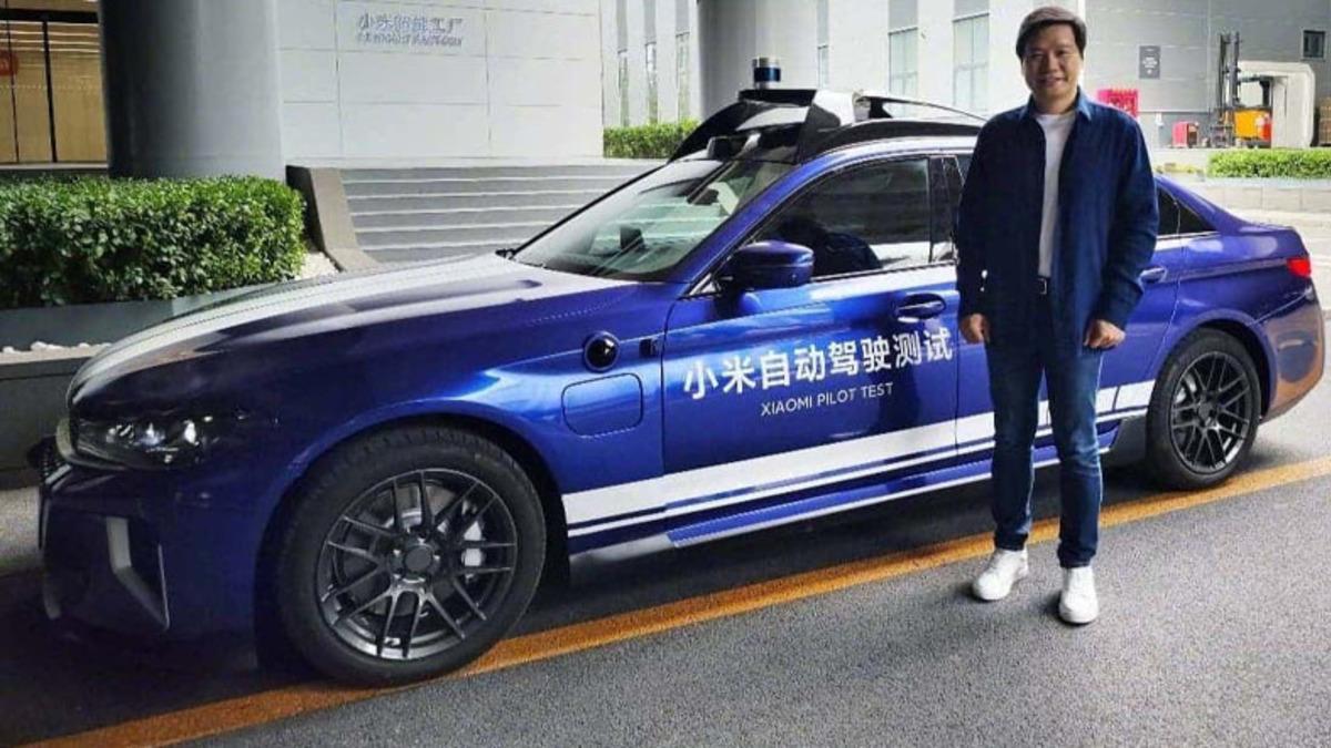 Xiaomi’nin İlk Arabasının Yeni Görüntüleri Ortaya Çıktı: Tam Elektrikli Olmayabilir