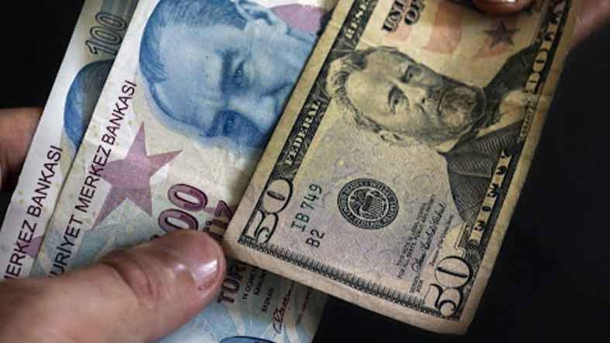 Merkez Bankası’nın Faiz Kararı Açıklandı, Dolar Aldı Başını Gidiyor: İşte Uzmanlardan İlk Tepkiler