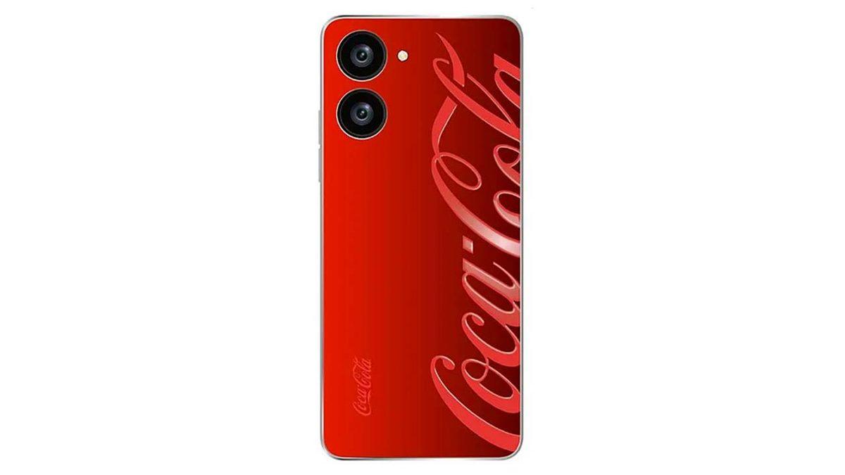 Coca-Cola Tasarımlı Akıllı Telefon Ortaya Çıktı (Kullanırken Genzimizi Yakmasa Bari)