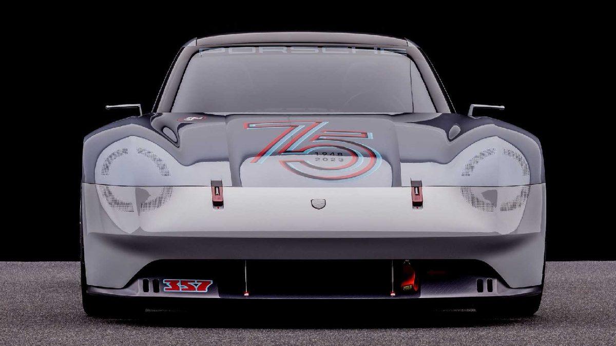 Porsche, 75 Yıllık Mirasını Günümüz Teknolojileriyle Birleştiren Konsept Otomobili Vision 357’yi Tanıttı