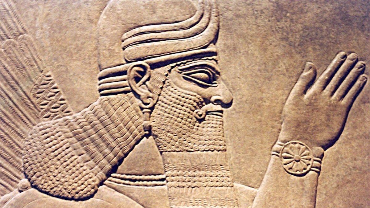 Kadınların Bir Erkeği Geri Çevirmesinin Bile Yasak Olduğu Babiller’deki Birbirinden İlginç Gelenekler