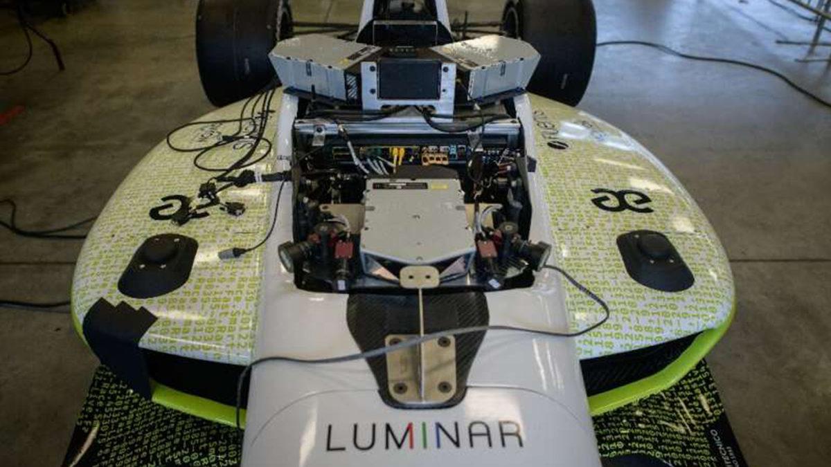 Saatte 250 Km Hıza Ulaşan Otonom Araçlar 1 Milyon Dolar İçin Yarışacak