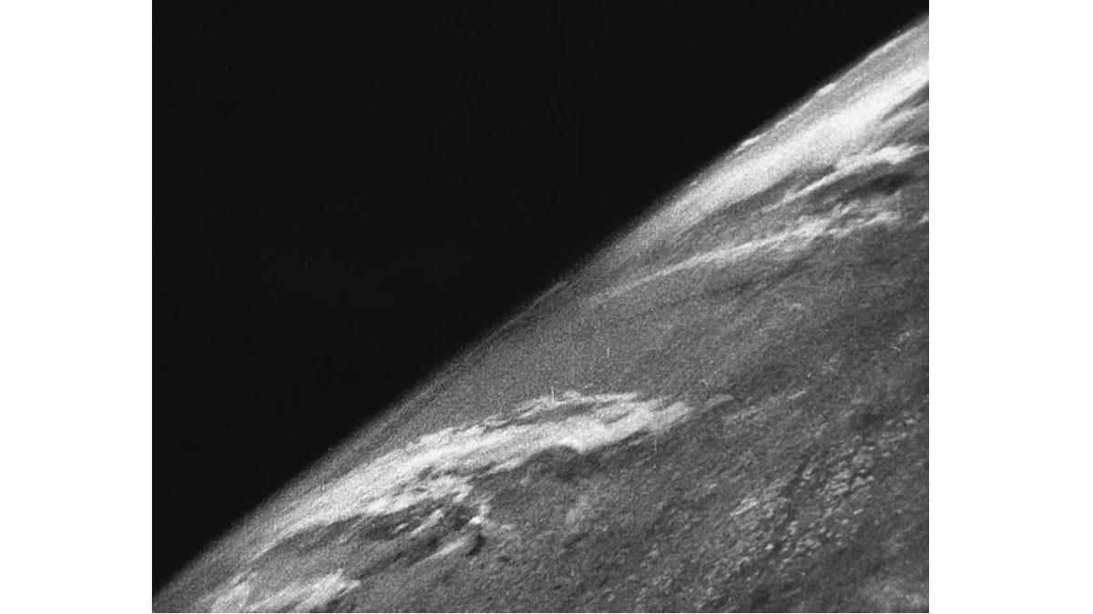 Dünya’nın Uzaydan Çekilen İlk Fotoğrafı 75 Yaşında: O Günden Bu Yana Uzay Fotoğrafçılığının Gelişimi