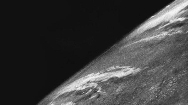 Dünya’nın Uzaydan Çekilen İlk Fotoğrafı 75 Yaşında: O Günden Bu Yana Uzay Fotoğrafçılığının Gelişimi