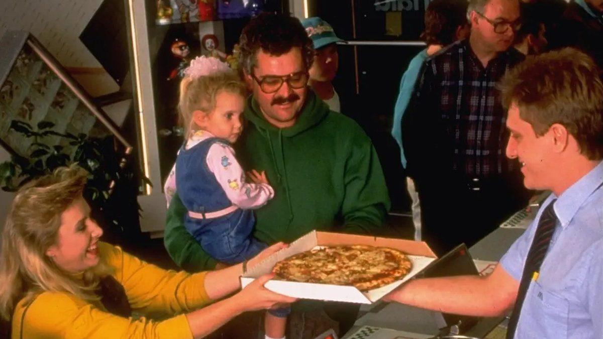 Hamburgerleriyle Dünyayı Fetheden McDonalds’ın Pizza İşine Girip Başarısız Olmasının Arkasındaki İlginç Hikaye