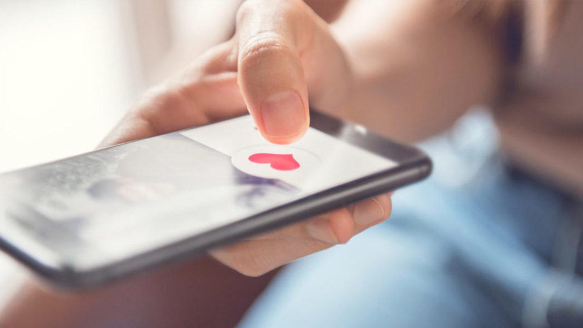 Flört Sitesinde 9 Bin Dolar Harcayan Adam, Umduğunu Bulamayınca Siteye Dava Açtı