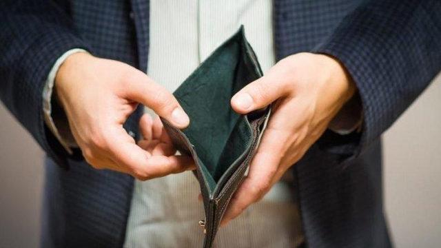 Ekim Ayı Açlık ve Yoksulluk Sınırı Belli Oldu: Yoksul Olmak İçin En Az 3 Asgari Ücretle Çalışmak Gerekiyor