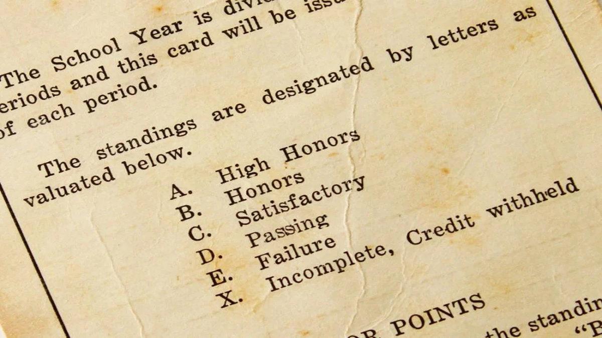 Üniversitelerdeki Not Ölçüm Sisteminde A, B, C, D ve F Varken Neden E Yok?