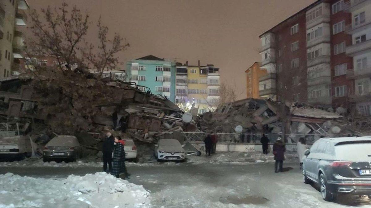 Türkiye, Birkaç Saniyede 3 Metre Hareket Etti Haberleri Yanlış: Ancak Depremin Sarsıntısı Grönland’a Kadar Ulaşmış! [GÜNCELLEME]!