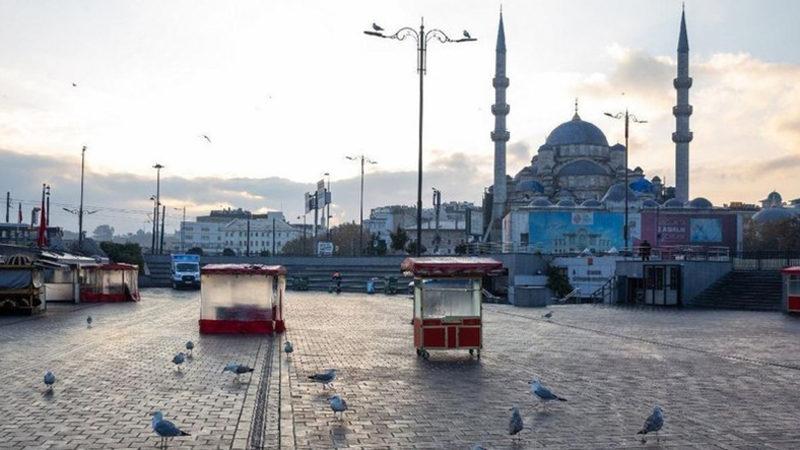 Bilim Kurulu Üyesinden Yeniden Kapanma Uyarısı Geldi: Vaka Sayısı 70 Bin Olursa Kapanabiliriz
