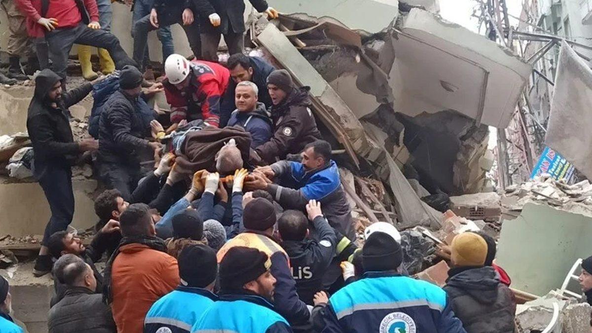 AFAD, Kahramanmaraş’taki Deprem ve Arama Kurtarma Çalışmaları Hakkındaki Tüm Detayları Paylaştı