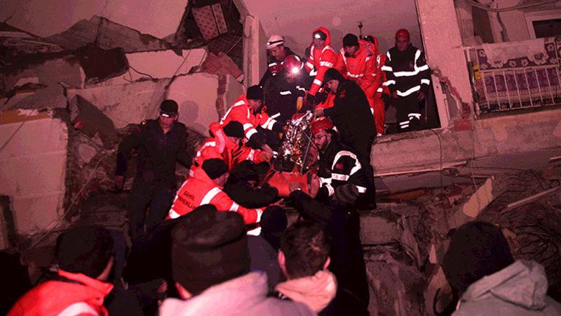 Prof. Dr. Ahmet Ercan’dan Deprem Bölgesi Hakkında Kan Donduran Açıklama: 184 Bin Kişi Göçük Altında...