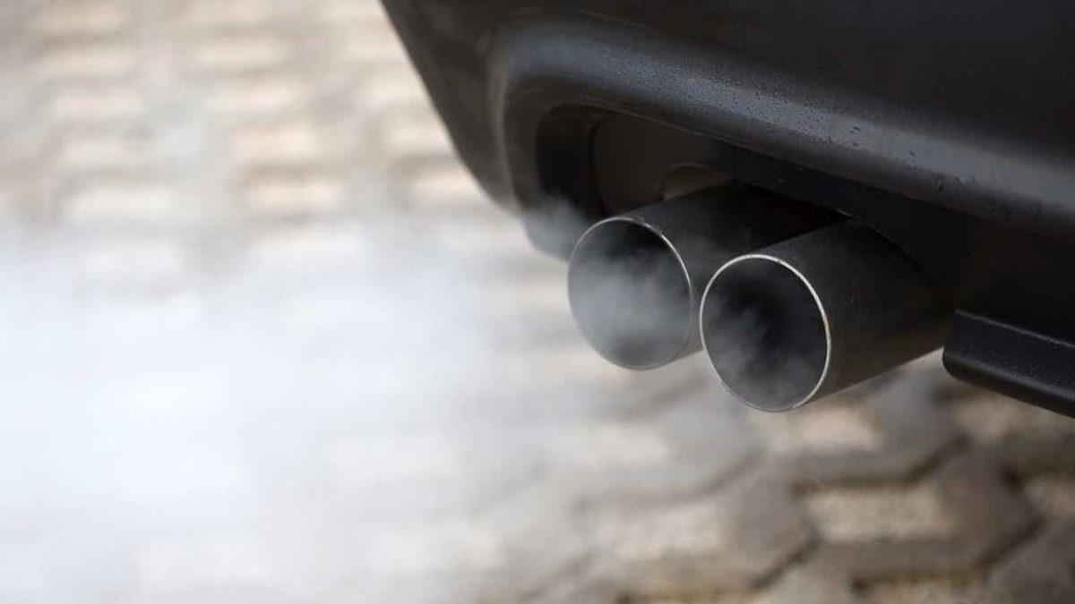 Arabalarında Uyuyan Depremzedeler İçin Önemli Uyarı: İçeride Biriken Gaz, Zehirlenme Tehlikesine Neden Olabilir