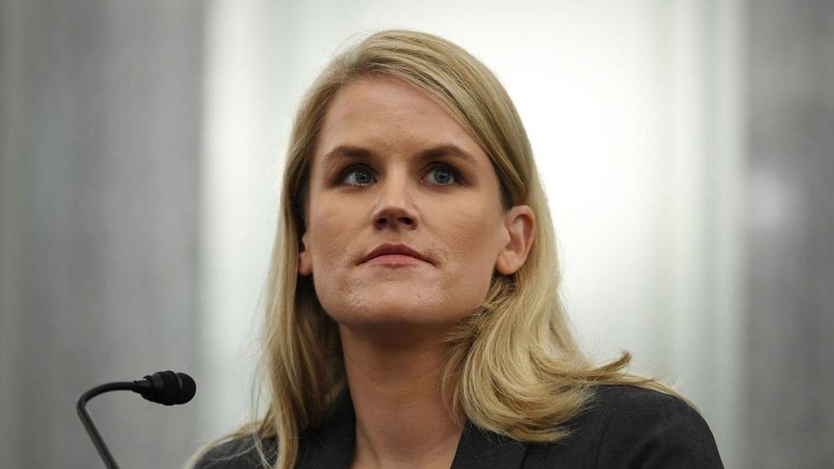 Facebook’un Pis İşlerini Ortaya Çıkaran Muhbirden Yeni Açıklama: Mark Zuckerberg İstifa Etmeli