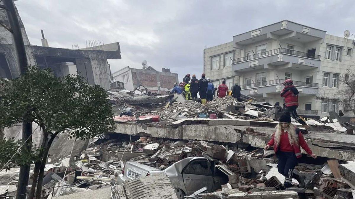 Turkcell CEO’sundan Depremden Günler Sonra İlk Açıklama Geldi: Dronecell’in Neden Kullanılmadığını Anlattı