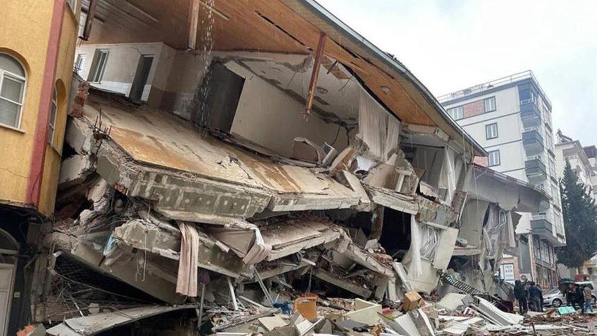 Dünyanın Dört Bir Yanından Uzmanlar, Ülkemizi Sarsan Depremler Hakkında Neler Söylüyor?