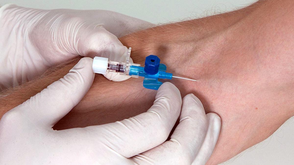 Enkaz Altından Çıkarılan Kişiye Hemen Su Vermek, Sanıldığı Gibi Hayati Risk Taşıyor mu?