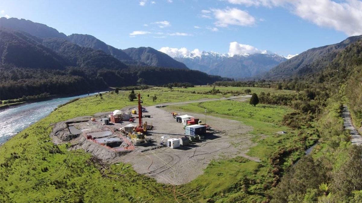 Fay Hatlarının Metal Bir Tüple 