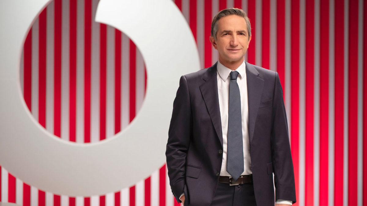 Vodafone Türkiye CEO’su, Neden Günlerce Hizmet Veremediklerini Açıkladı: 